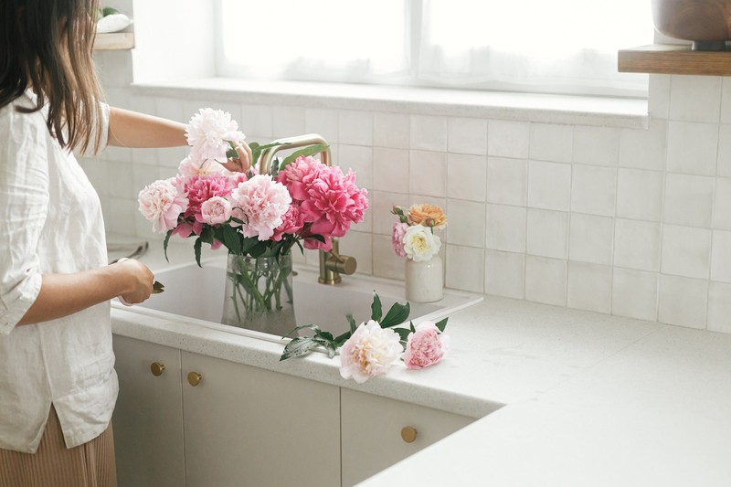 Die Vase ist eine große Quelle für Bakterien und Keime.