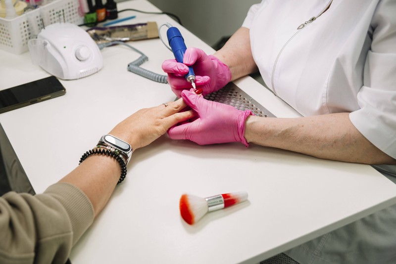Wird der Fräser im Nagelstudio richtig benutzt?